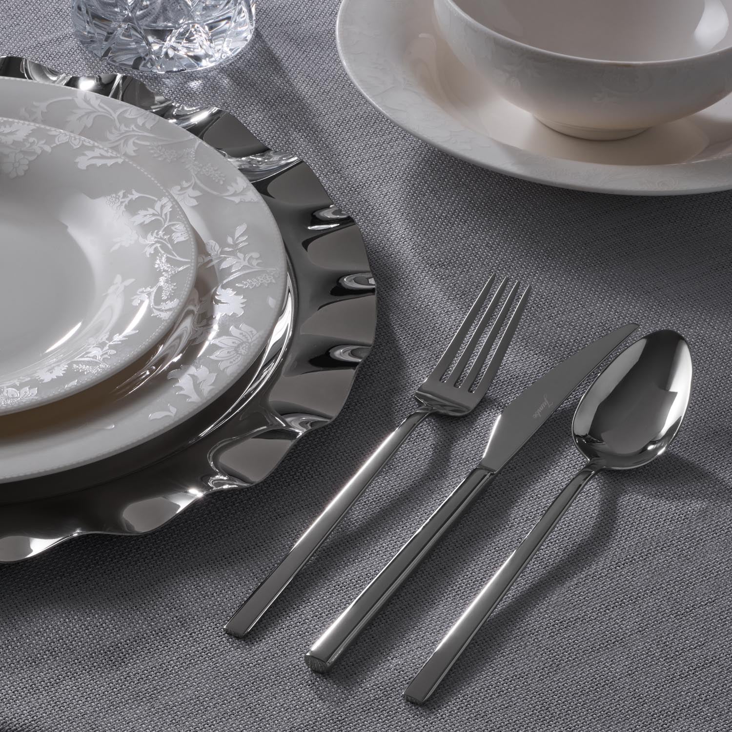 Jumbo Lily 24 Parça 6 Kişilik Bone Yemek Takımı