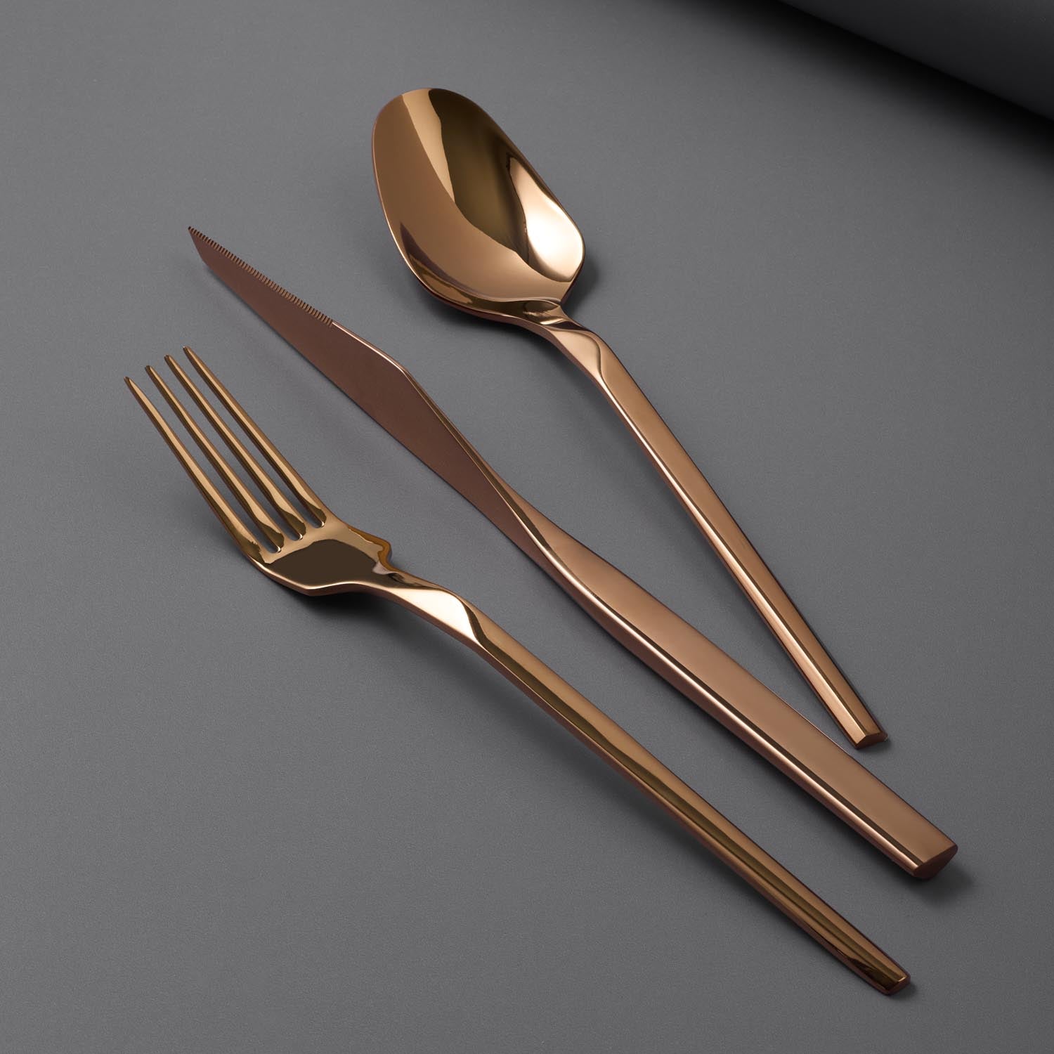 Jumbo 5100 Quartz Titanyum Bronz 12 Kişilik 84 Parça Çatal Kaşık Bıçak Seti