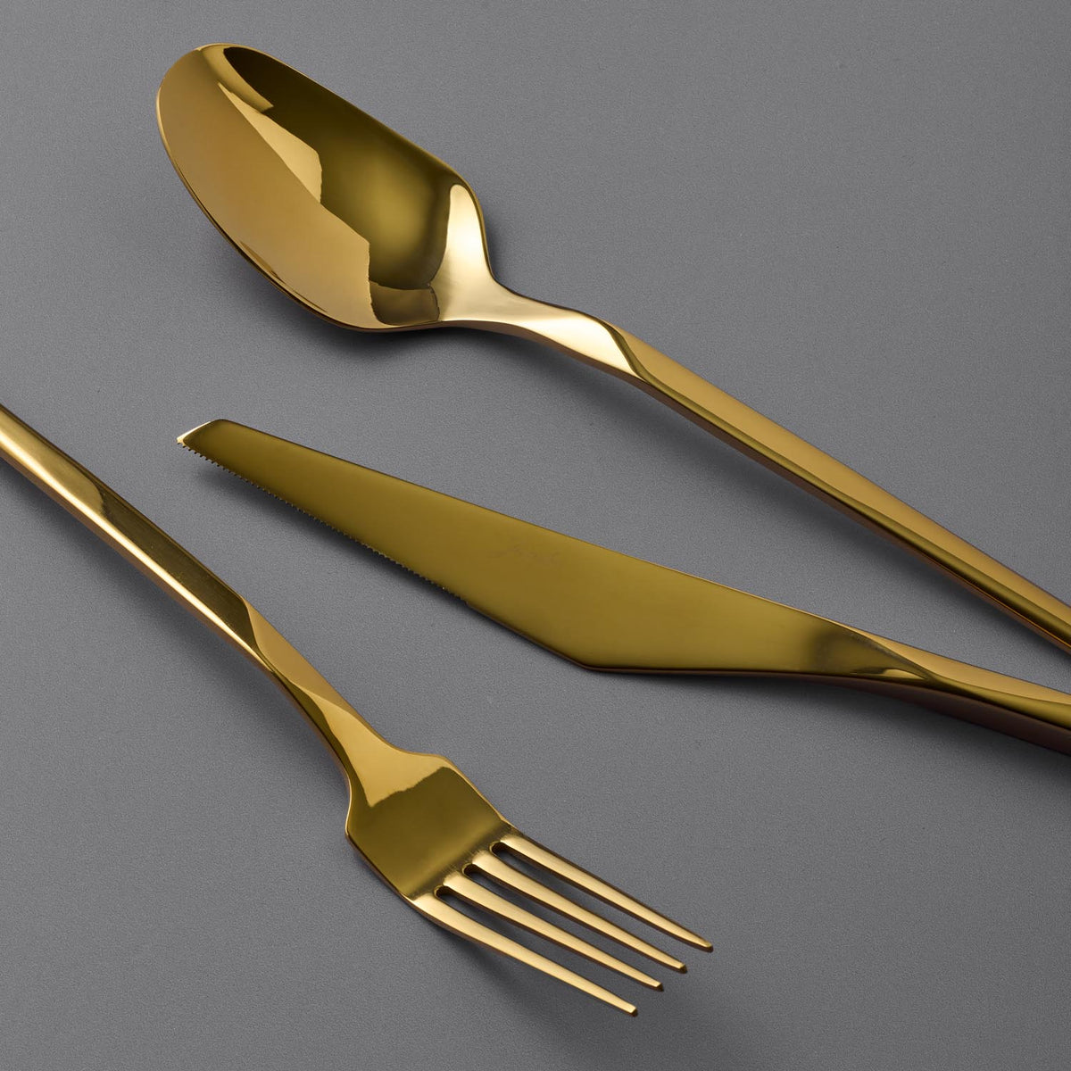 Jumbo 5100 Quartz Titanyum Gold 12 Kişilik 84 Parça Çatal Kaşık Bıçak Takımı