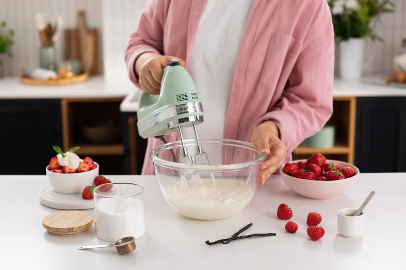 KitchenAid 9 Hızlı El Mikseri Pistachio 5KHM9212