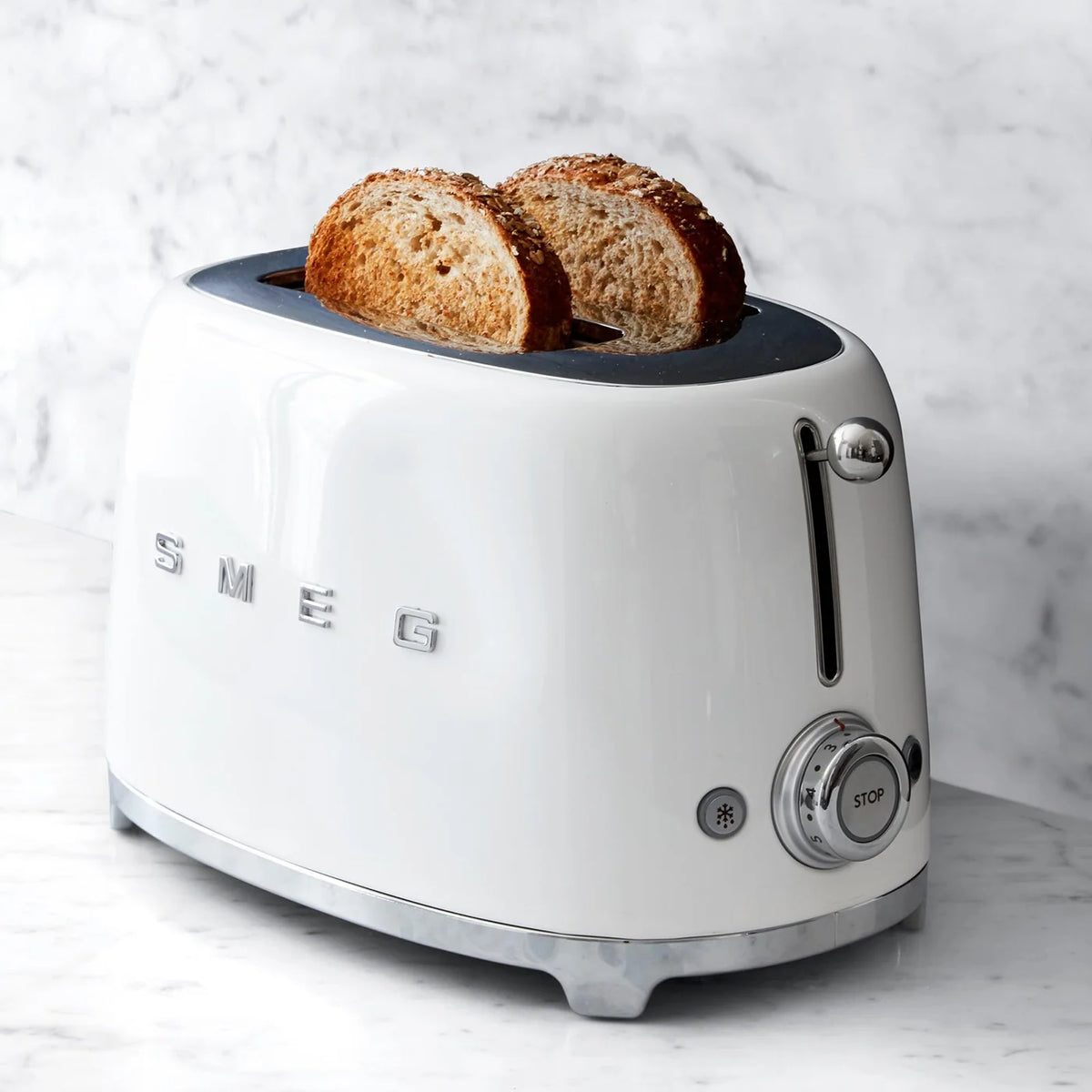 Smeg 3'lü Mutfak Seti Beyaz ( Kahve Makinesi + Ekmek Kızartma Makinesi + Su Isıtıcı)