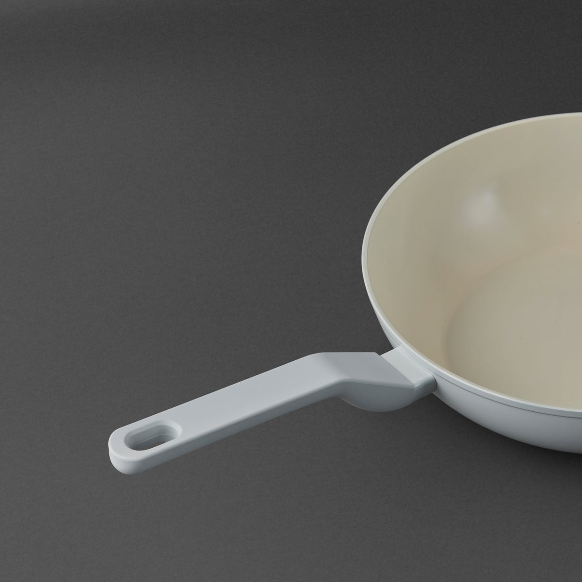Jumbo Swiss Crystal Light Grey Wok Tava 28 cm
