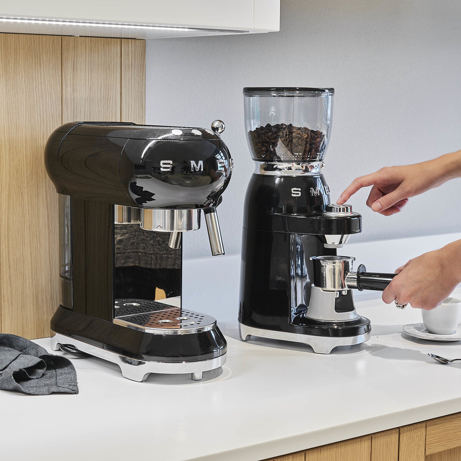 Smeg Ecf01 Smeg Ecf Smeg 50-talsstil Espressomaskin ECF01 (blå